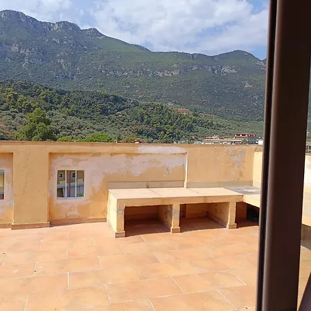 Mare E Monti2 Apartment
